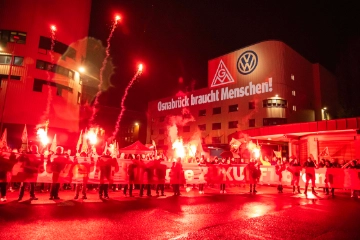 Kundgebung bei Volkswagen Osnabrück