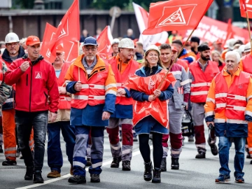 Erneut 130 Beschäftigte im Warnstreik für Tarif für alle bei Tria/Avnet in Eschbach
