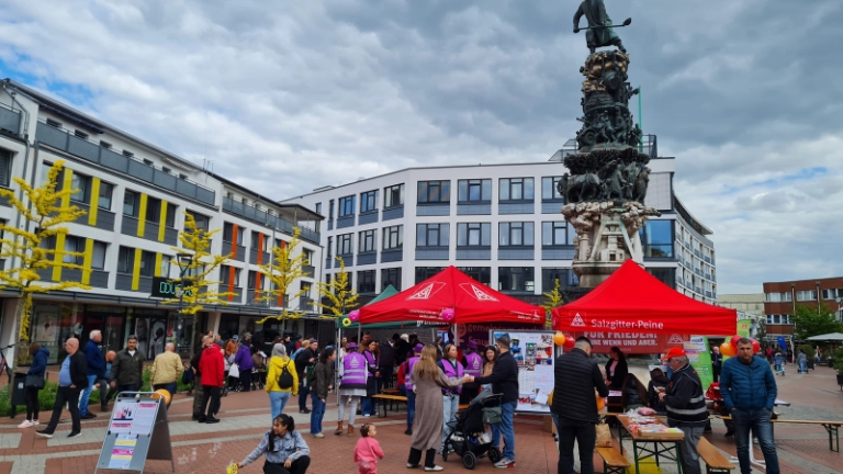 Friedensfest am Monument