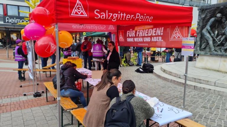 Friedensfest am Monument